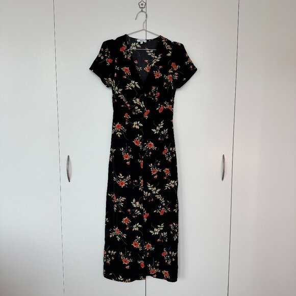 RIHOAS The Black V Neck Floral Short Sleeve Maxi Dress - Picture 1 of 4